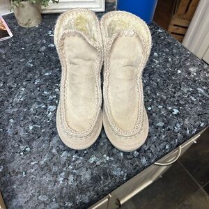 Cozy Cream Women's Shoes